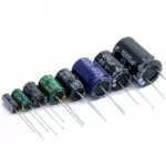 خازن الکترولیتی 22uF 250V مارک Aishi